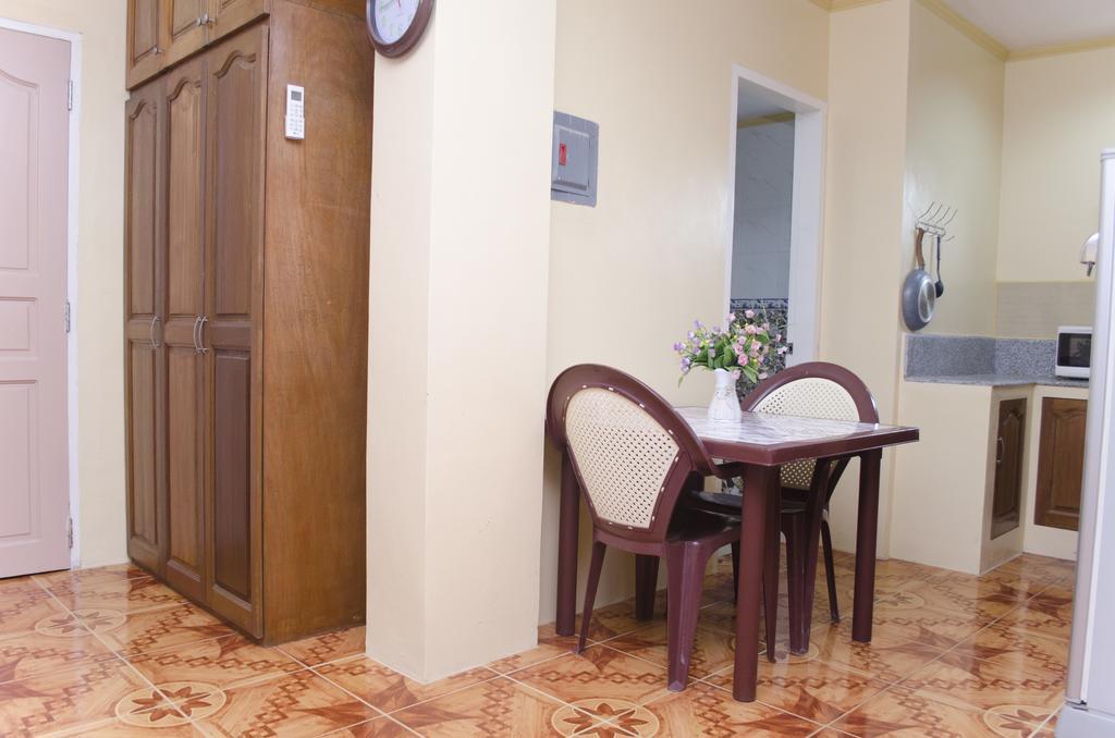 Julz Tropical Apartments Olongapo Luaran gambar