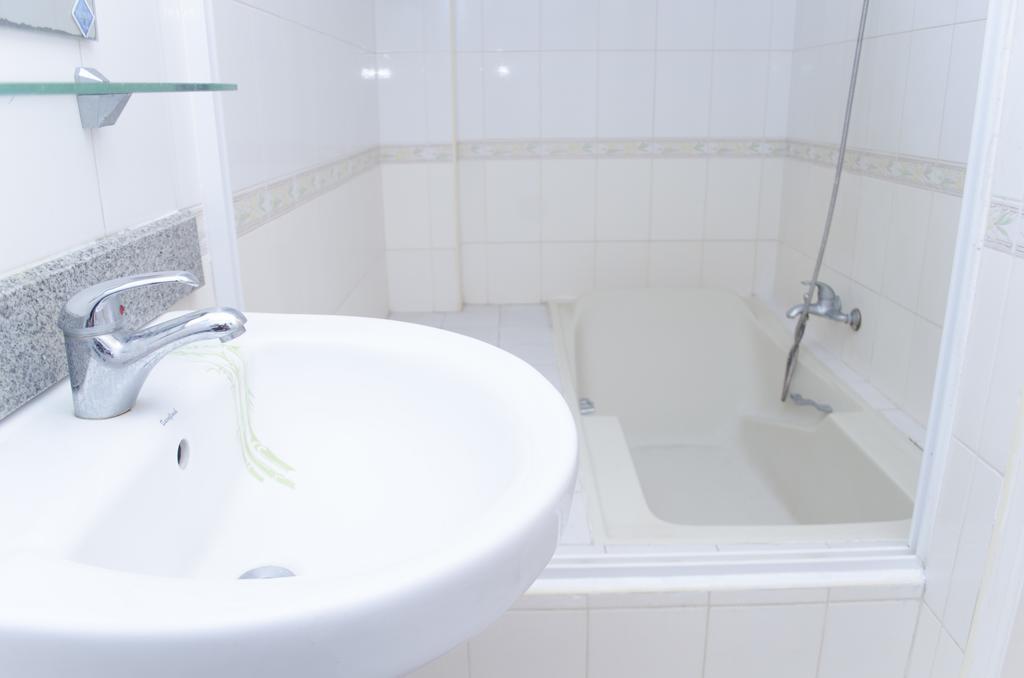 Julz Tropical Apartments Olongapo Luaran gambar