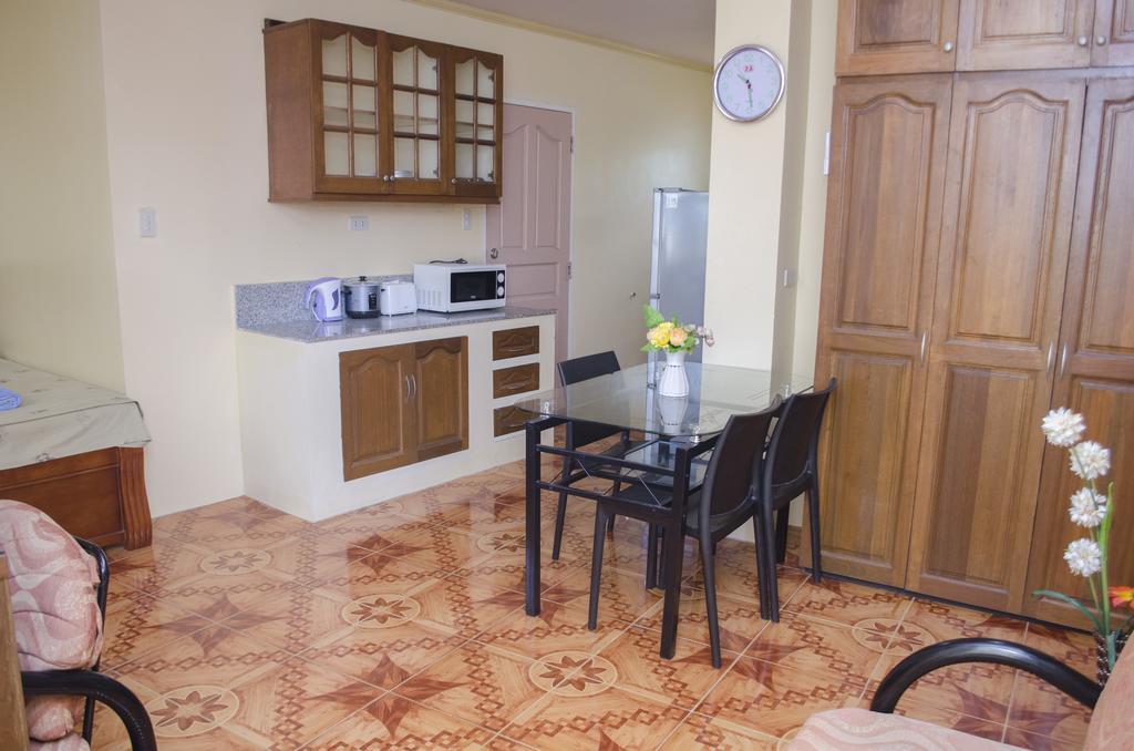Julz Tropical Apartments Olongapo Luaran gambar